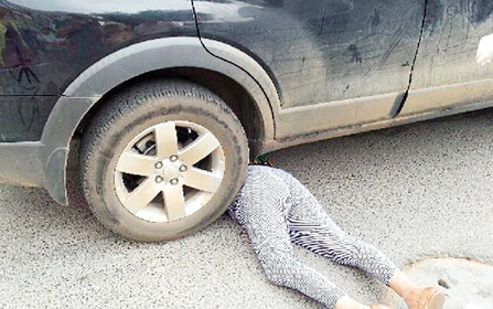 疯狂猜成语一个老人一只狗一辆车_一的成语疯狂猜成语图(3)