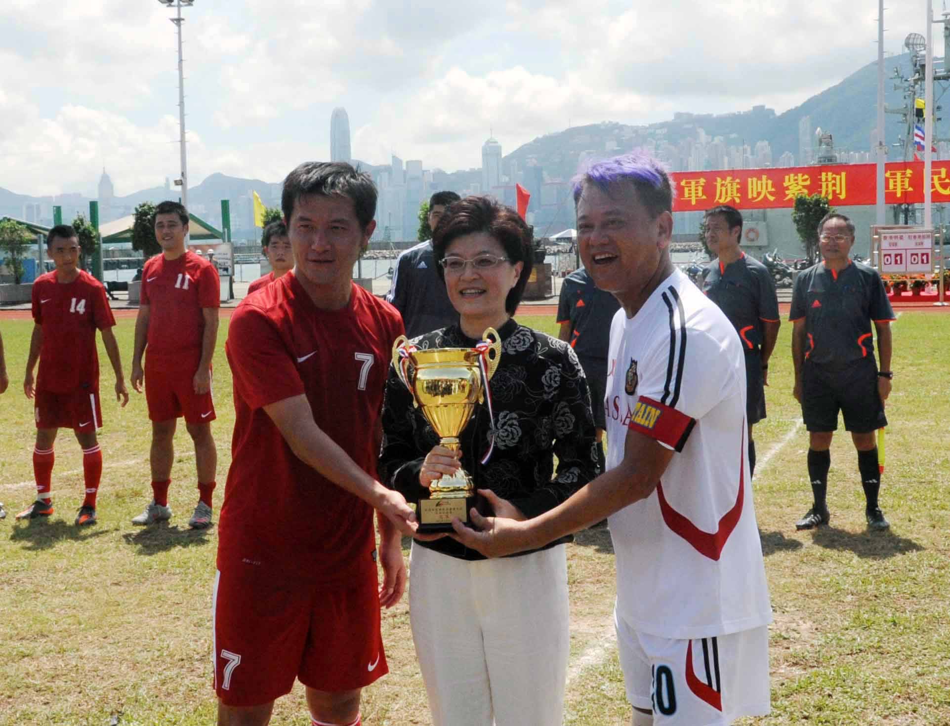 ��ۻ�����25���꣺פ�۲�����ʵ��Ӯ��ͬ