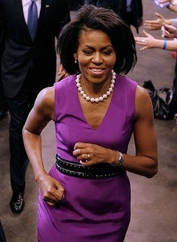 奥巴马妻子入选年度十大最佳衣着品味女性
