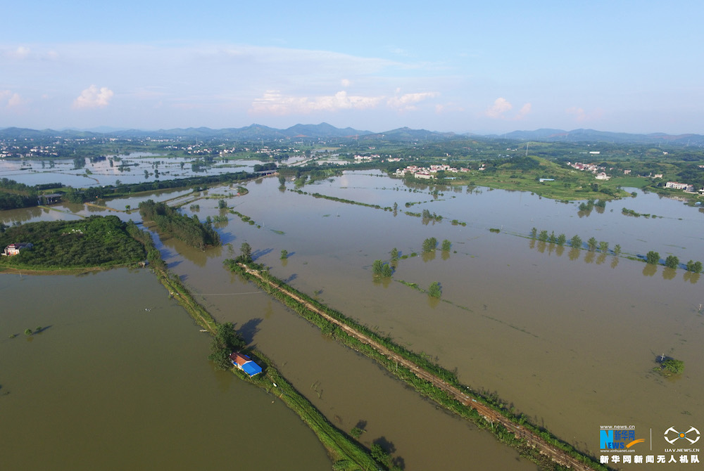新华网航拍:湖北浠水巴河镇望天湖淹没区