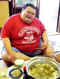 相扑力士的烦心事:吃不胖与吃太胖都苦恼(图)